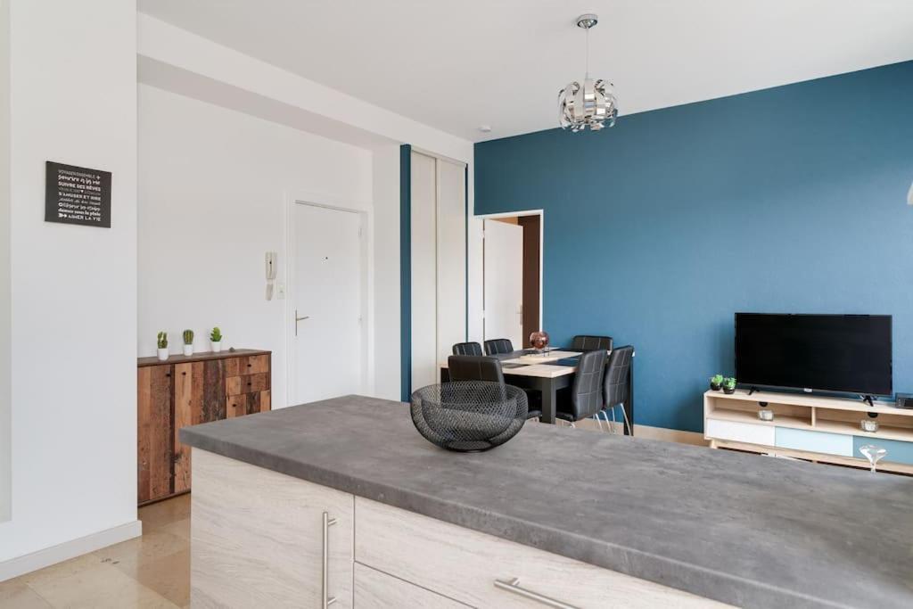 Superbe Appartement A Une Minute A Pied De La Gare Épinal Zewnętrze zdjęcie