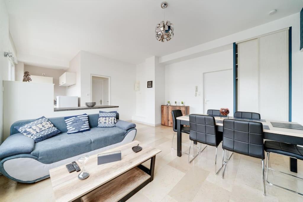 Superbe Appartement A Une Minute A Pied De La Gare Épinal Zewnętrze zdjęcie